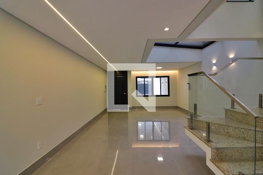 Sala/Cozinha de casa à venda com 3 quartos, 200m² em Vila Jahu, São Bernardo do Campo