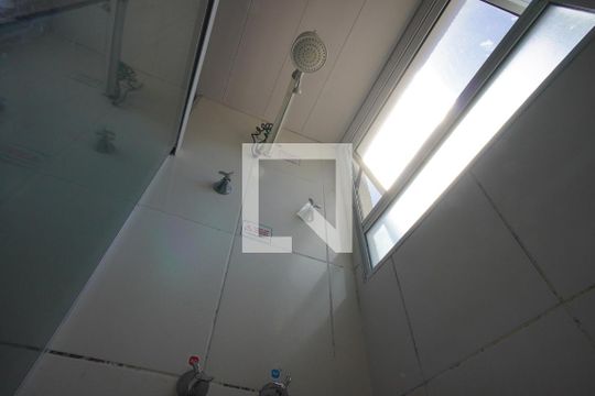 Banheiro Social de apartamento à venda com 2 quartos, 48m² em Morro Santana, Porto Alegre