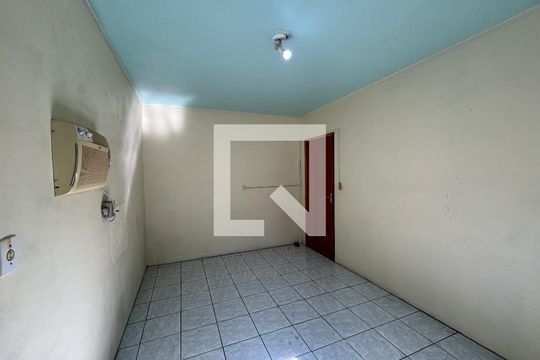 Sala de casa à venda com 3 quartos, 70m² em Ouro Branco, Novo Hamburgo