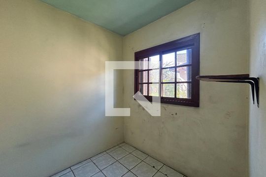 Sala de casa à venda com 3 quartos, 70m² em Ouro Branco, Novo Hamburgo