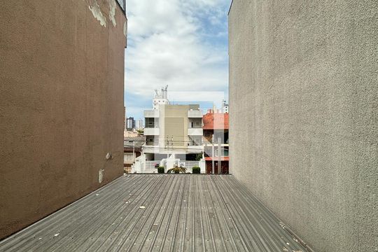 Sala-Casa 1 de casa à venda com 4 quartos, 202m² em Parque das Nações, Santo André