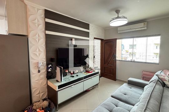 Sala-Casa 1 de casa à venda com 4 quartos, 202m² em Parque das Nações, Santo André