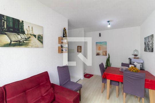 Sala de apartamento para alugar com 2 quartos, 42m² em Parque São Lourenço, São Paulo