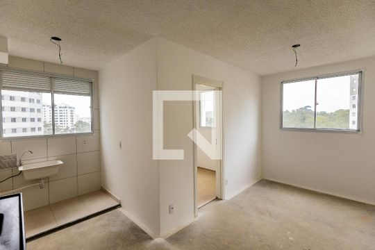 Sala de apartamento à venda com 2 quartos, 38m² em Usina Piratininga, São Paulo