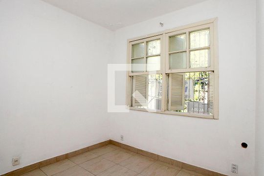 Suíte de apartamento à venda com 1 quarto, 28m² em Azenha, Porto Alegre
