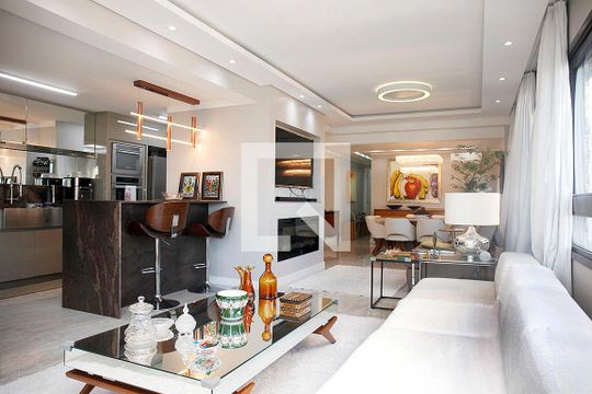 Sala de Estar de apartamento à venda com 3 quartos, 110m² em Menino Deus, Porto Alegre