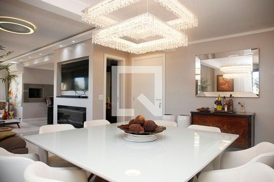 Sala de Jantar de apartamento à venda com 3 quartos, 110m² em Menino Deus, Porto Alegre