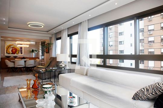 Sala de Estar de apartamento à venda com 3 quartos, 110m² em Menino Deus, Porto Alegre