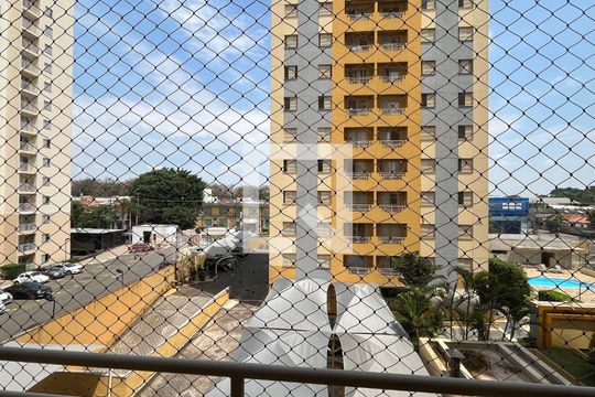 Vista da Sala de apartamento à venda com 2 quartos, 69m² em Bonfim, Campinas