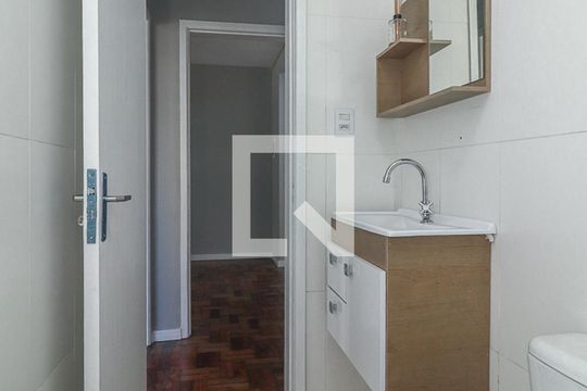 Banheiro Social de apartamento à venda com 1 quarto, 49m² em Jardim Dona Leopoldina, Porto Alegre