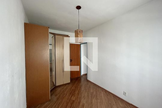 Quarto 1 de apartamento para alugar com 2 quartos, 60m² em Praça Seca, Rio de Janeiro