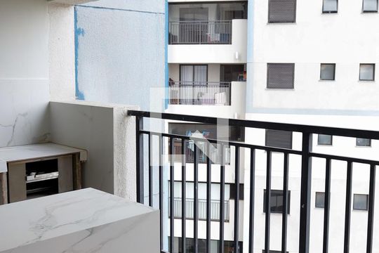 Sacada de apartamento à venda com 2 quartos, 55m² em São Pedro, Osasco