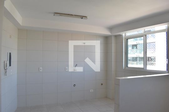 Cozinha e Área de Serviço de apartamento para alugar com 2 quartos, 135m² em Tingui, Curitiba
