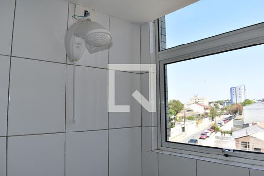 Banheiro de apartamento para alugar com 2 quartos, 119m² em Tingui, Curitiba