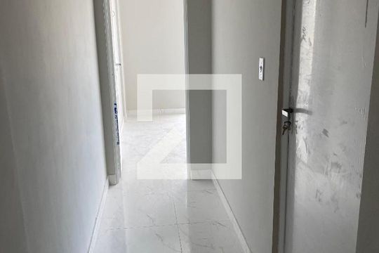 Corredor de apartamento para alugar com 2 quartos, 135m² em Vila Santa Cruz, Duque de Caxias