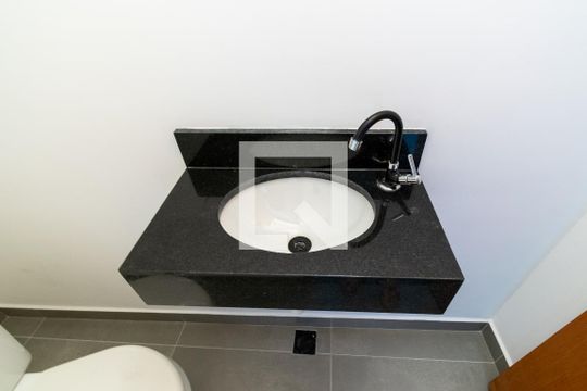 Lavabo de casa à venda com 2 quartos, 78m² em Vila Babilonia, São Paulo