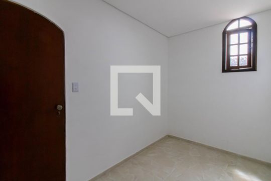 Quarto 2 de casa para alugar com 2 quartos, 53m² em Jardim Flor da Montanha, Guarulhos