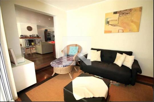 Casa à venda com 4 quartos, 730m² em Chácara Monte Alegre, São Paulo