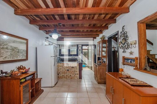 Sala - Casa Principal de casa para alugar com 3 quartos, 500m² em Bom Jesus, Porto Alegre