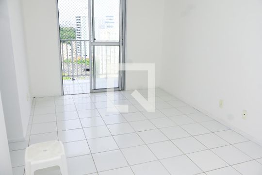 Sala de apartamento para alugar com 3 quartos, 90m² em Imbuí, Salvador