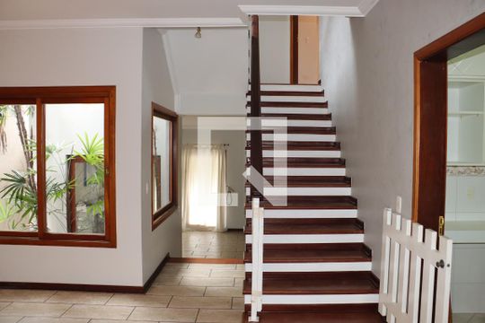 Sala de casa de condomínio para alugar com 5 quartos, 360m² em Jardim Sao Paulo Ii, Cotia