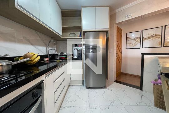 Cozinha de apartamento à venda com 2 quartos, 59m² em Vila Nova Alba, São Paulo