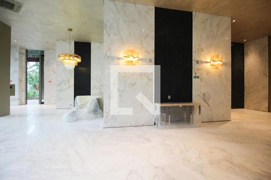 Hall de apartamento para alugar com 3 quartos, 222m² em Indianópolis, São Paulo