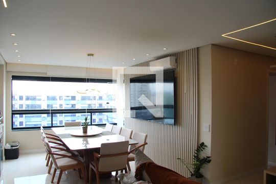 Sala/Cozinha de apartamento à venda com 2 quartos, 69m² em Vila Augusta, Guarulhos