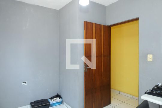 Quarto 2 de casa à venda com 3 quartos, 200m² em Conjunto Habitacional A. E. Carvalho, São Paulo