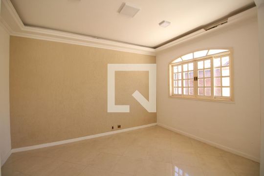 Sala de casa à venda com 5 quartos, 368m² em Anil, Rio de Janeiro