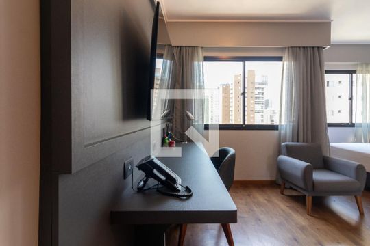 Studio de kitnet/studio à venda com 1 quarto, 28m² em Indianópolis, São Paulo