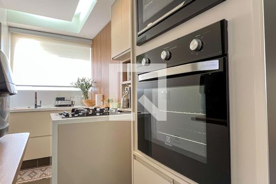 Cozinha de apartamento à venda com 2 quartos, 129m² em Freguesia do Ó, São Paulo