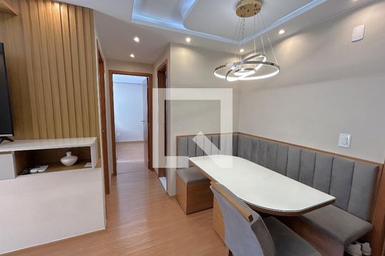Sala de apartamento à venda com 2 quartos, 45m² em Água Santa, Rio de Janeiro