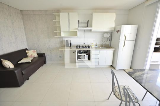 Sala/Cozinha de apartamento para alugar com 1 quarto, 40m² em Setor Central, Goiânia