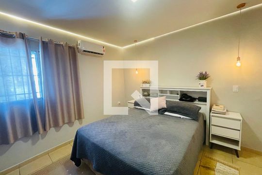 Quarto 1 de casa à venda com 2 quartos, 80m² em Vale dos Machados, Guarulhos