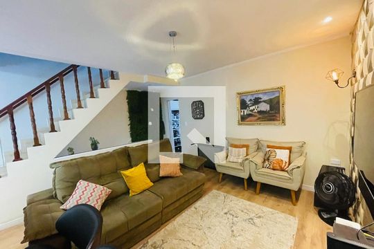 Sala 1 de casa à venda com 2 quartos, 80m² em Vale dos Machados, Guarulhos
