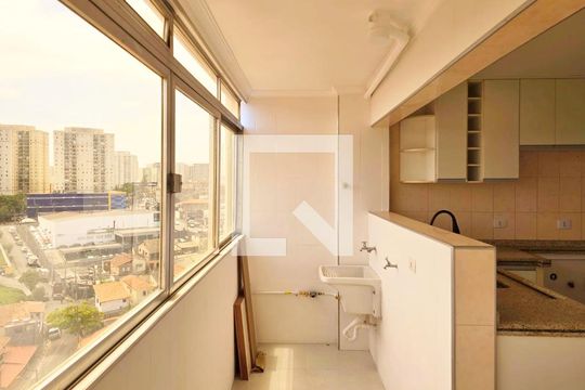 Área de Serviço de apartamento para alugar com 2 quartos, 76m² em Vila Sao Judas Tadeu, Guarulhos