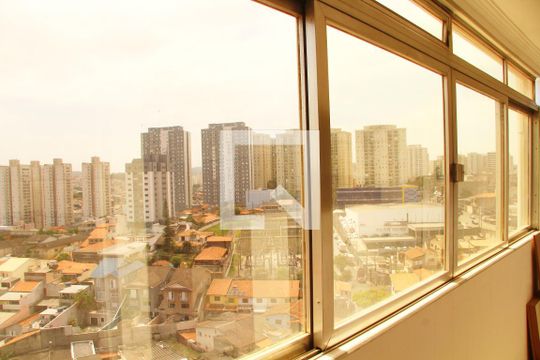 Área de Serviço de apartamento para alugar com 2 quartos, 76m² em Vila Sao Judas Tadeu, Guarulhos