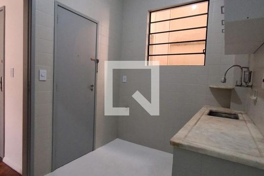 Cozinha de apartamento para alugar com 2 quartos, 55m² em Tijuca, Rio de Janeiro