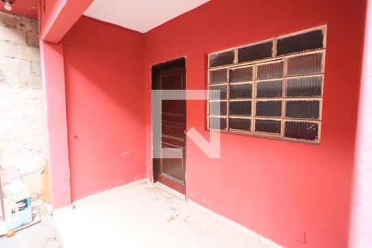 Área de Serviço de casa para alugar com 6 quartos, 275m² em Novo Osasco, Osasco