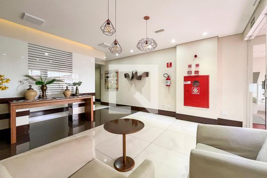 Hall de entrada de apartamento à venda com 2 quartos, 70m² em Fundação, São Caetano do Sul