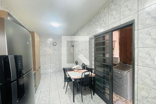 Cozinha de casa à venda com 5 quartos, 158m² em Vila Alianca, Guarulhos