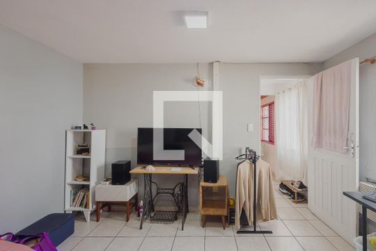 Sala/Quarto de casa para alugar com 1 quarto, 60m² em Pinheiros, São Paulo