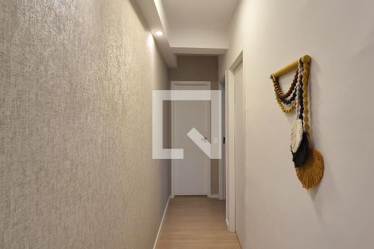 Corredor de apartamento à venda com 2 quartos, 44m² em Bairro dos Casa, São Bernardo do Campo