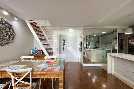 Sala de apartamento à venda com 3 quartos, 146m² em Vila Cordeiro, São Paulo