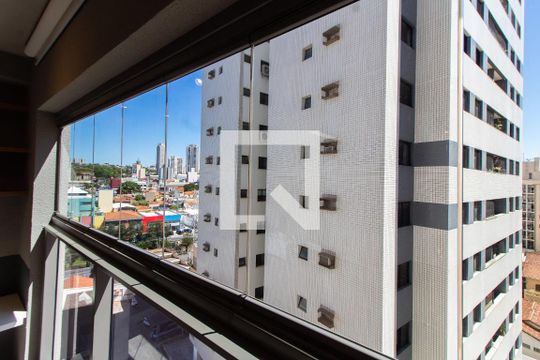 Vista da Sala de apartamento à venda com 1 quarto, 40m² em Cambuí, Campinas