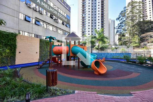 Playground de apartamento à venda com 3 quartos, 110m² em Jardim Maria Rosa, Taboão da Serra