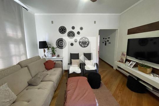 Sala de casa à venda com 3 quartos, 246m² em Petrópolis, Novo Hamburgo
