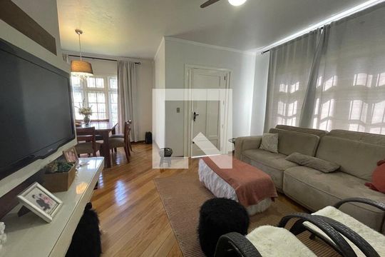 Sala de casa à venda com 3 quartos, 246m² em Petrópolis, Novo Hamburgo