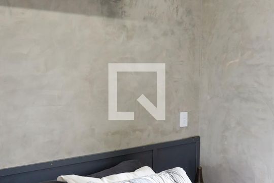 Quarto de kitnet/studio para alugar com 1 quarto, 37m² em Presidente Altino, Osasco